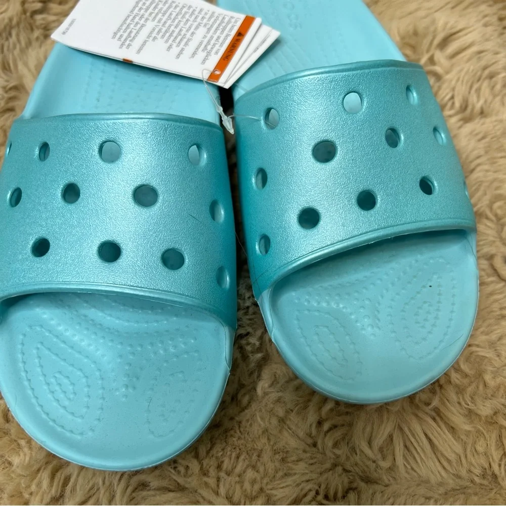 CROCS nwt teal